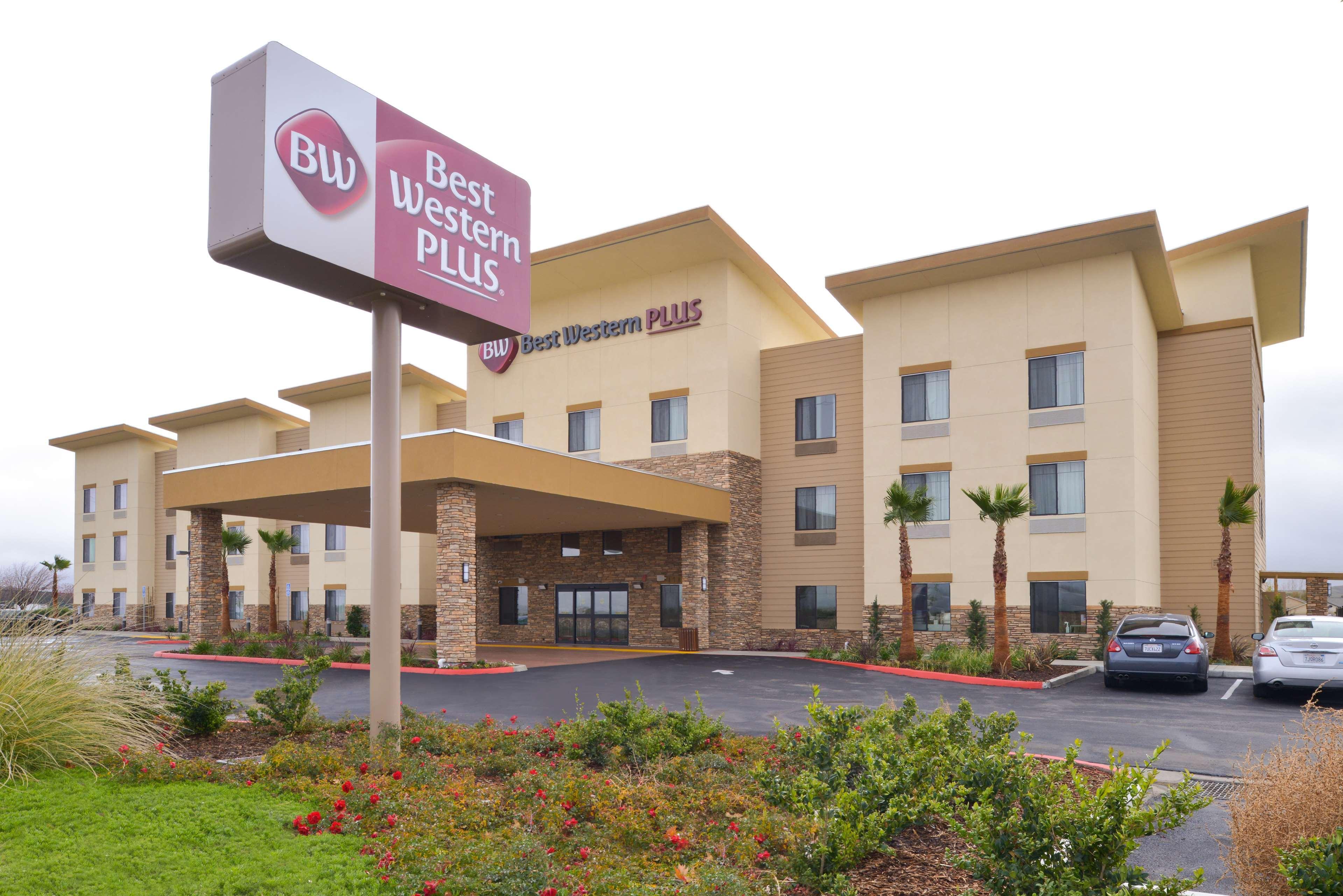 Best Western Plus Coalinga Inn Extérieur photo